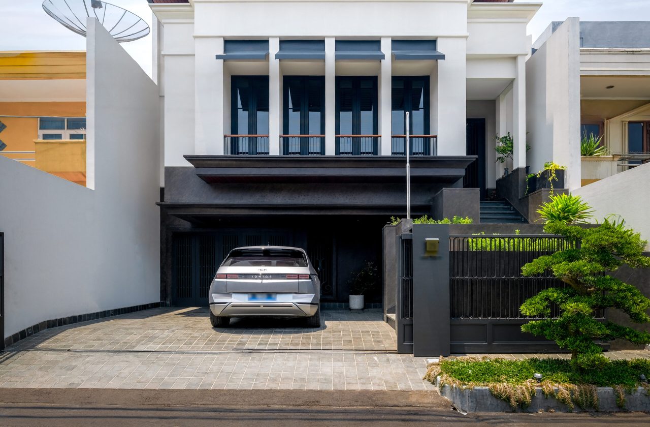 AF House - Facade Day