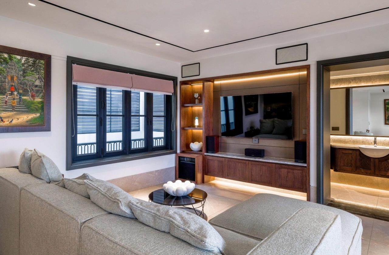 AF House - Upper Living