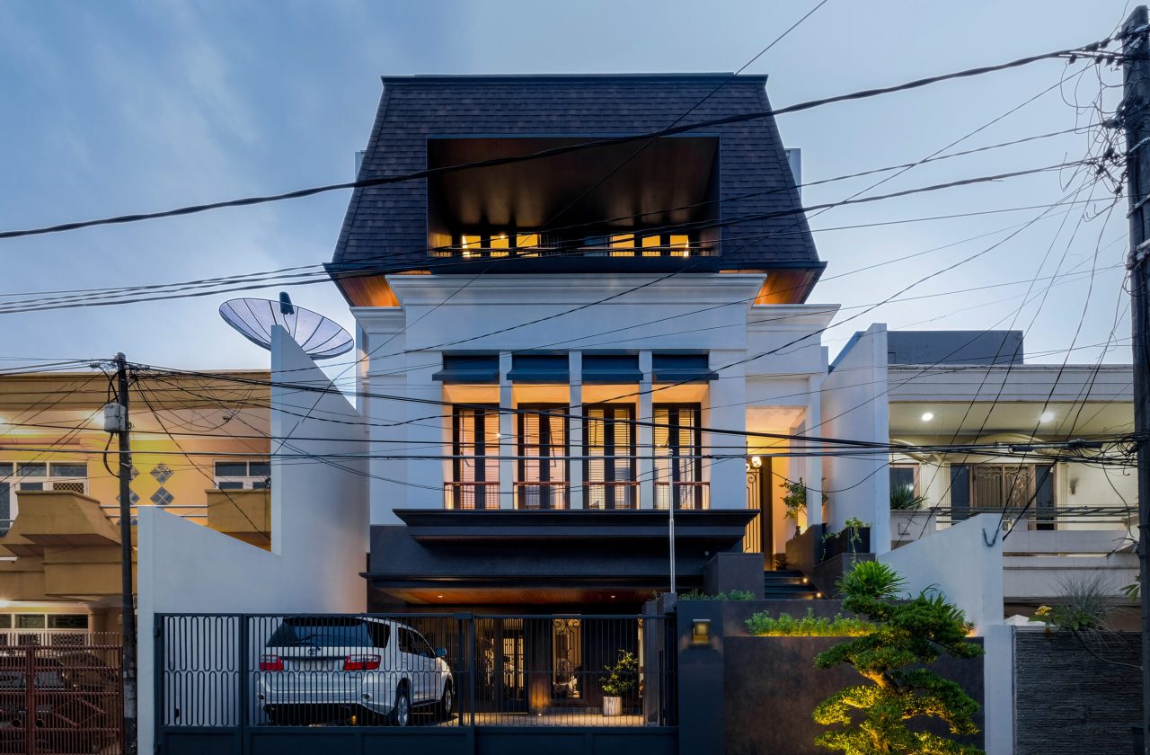 AF House - Facade Night